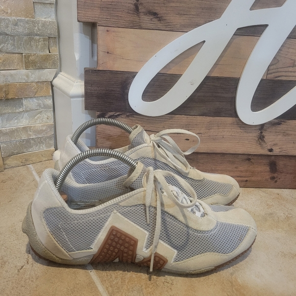 Merrell Women’s Relay Fly White Sneakers Size 9. Good Condition No Rips or Tears - Picture 5 of 9